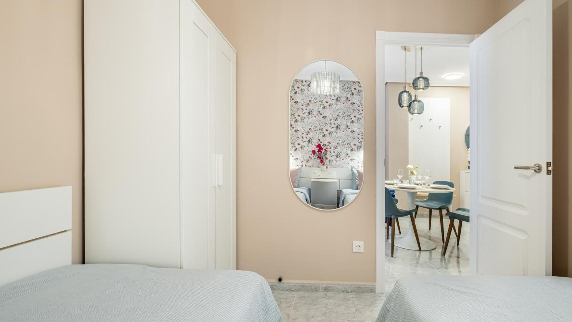 Apartamento Centrico Con Garaje Torrevieja Bagian luar foto