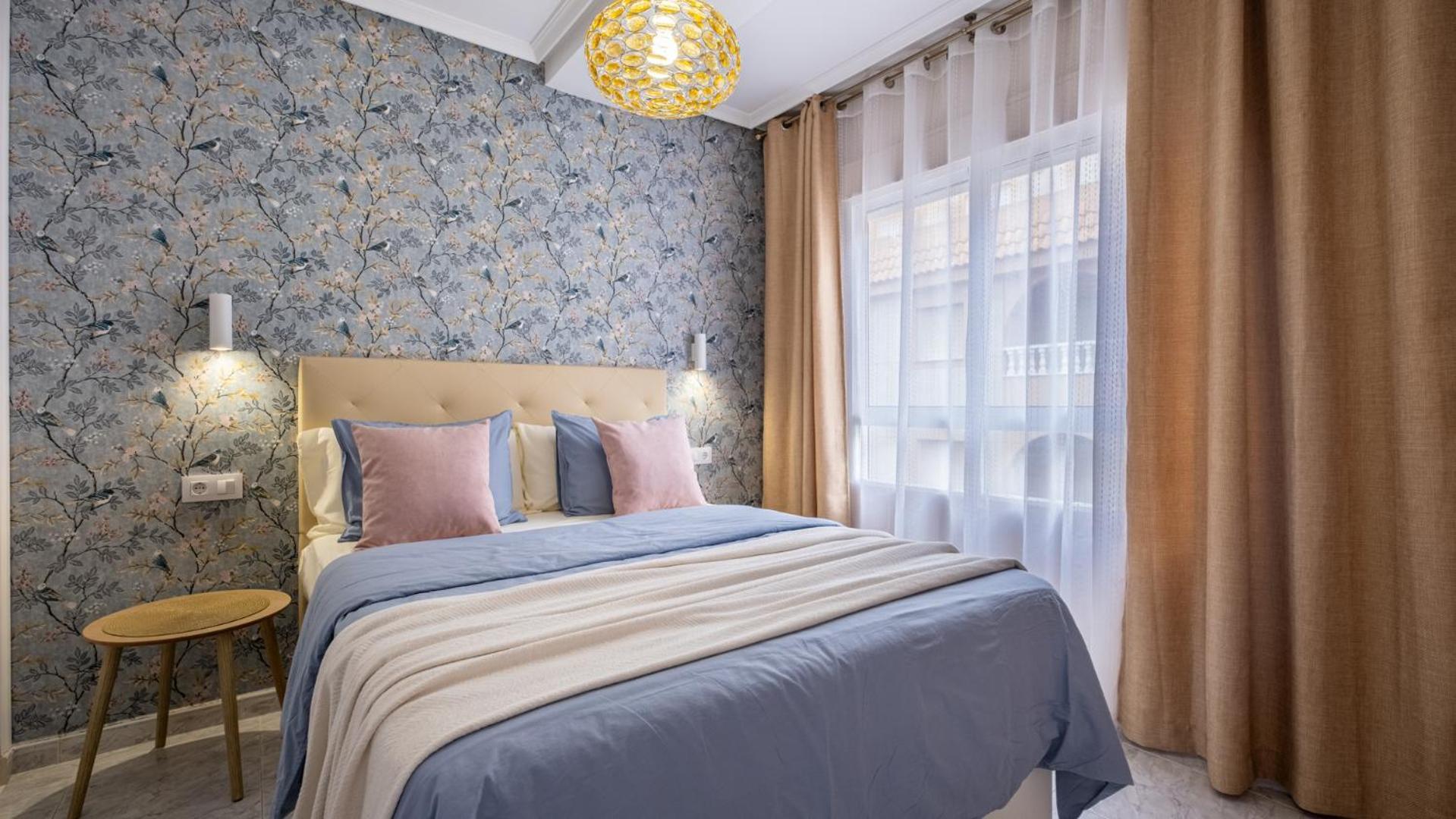 Apartamento Centrico Con Garaje Torrevieja Bagian luar foto